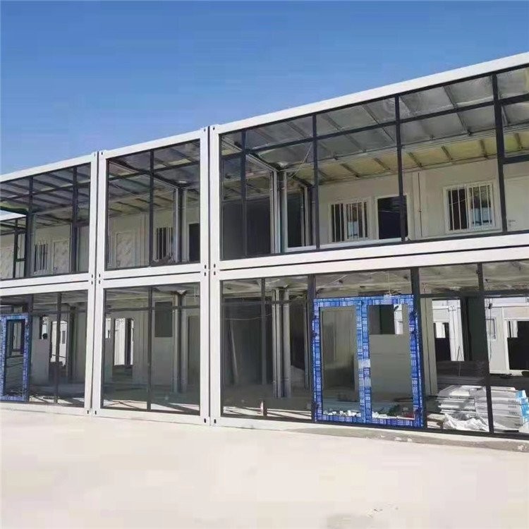 住人集装箱房 中天房屋 幕墙打包箱 临建打包箱房现场安装
