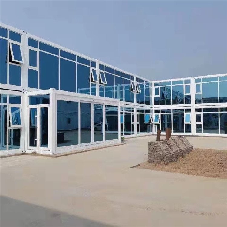 住人集装箱房 中天房屋 幕墙打包箱 临建打包箱房现场安装